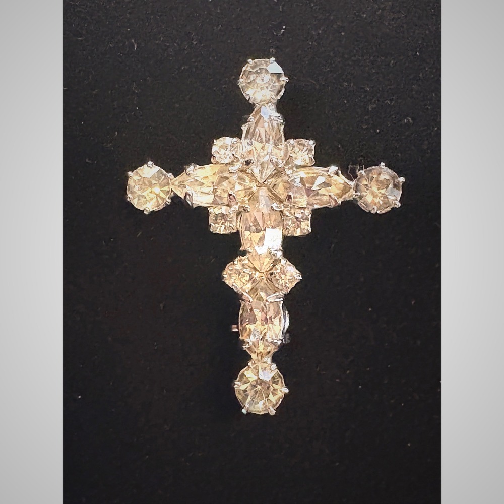 Vintage Silver Tone Clear Rhinestone Cross Brooch Religious Faith Pin Jewelry
